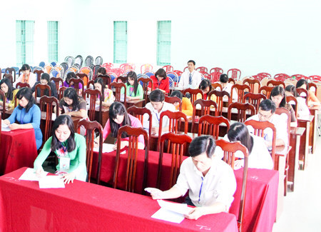 Bồi dưỡng tiêu chuẩn chức danh nghề nghiệp cho giáo viên (Ảnh minh họa: giaoducthoidai.vn). Bồi dưỡng tiêu chuẩn chức danh nghề nghiệp cho giáo viên (Ảnh minh họa: giaoducthoidai.vn).