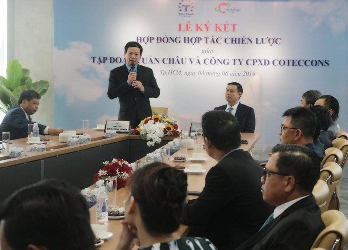 Ông Đào Hồng Tuyển - Chủ tịch Tập đoàn Tuần Châu hy vọng mối “lương duyên” này sẽ làm nên nhiều điều tốt đẹp cho hai công ty và xã hội.