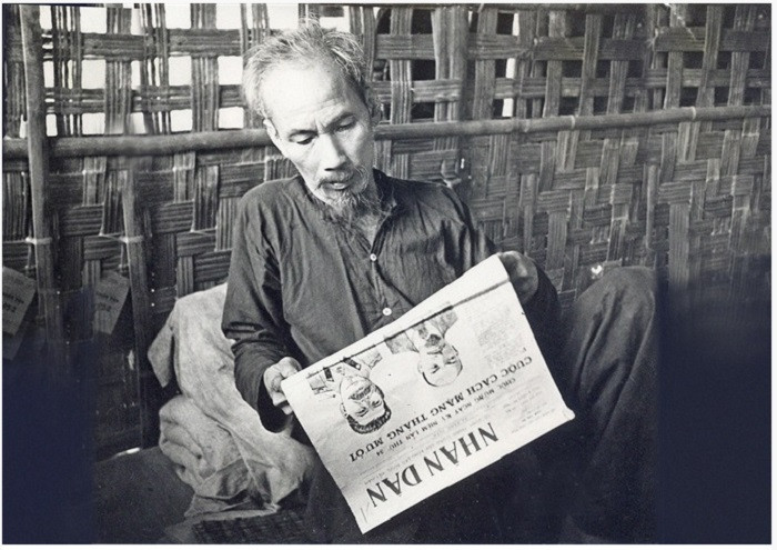 Người làm báo cũng như một chiến sĩ làm công tác tuyên truyền trên mặt trận tư tưởng - văn hóa. (Ảnh minh họa: ditichhochiminhphuchutich.gov.vn).