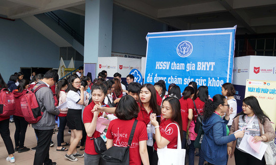 Tham gia bảo hiểm y tế là một trong những biện pháp rất cần thiết để chăm sóc sức khỏe học sinh, sinh viên.