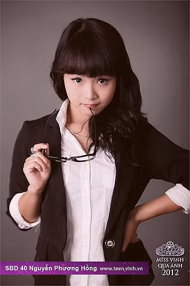 Nguyễn Phương Hồng. >>Những nữ sinh đẹp nhất thành Vinh (P1) >>Hoa khôi các trường Đại học, Cao đẳng Nguyễn Phương Hồng. >>Những nữ sinh đẹp nhất thành Vinh (P1) >>Hoa khôi các trường Đại học, Cao đẳng