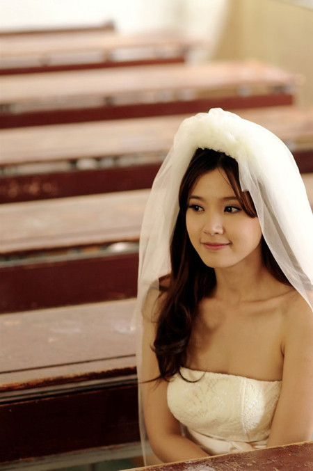 Hotgirl Midu, nữ sinh Trường Đại học Kiến trúc TP.HCM lộng lẫy trong váy cưới. >> NHỮNG HOA KHÔI NỔI TIẾNG CỦA CÁC TRƯỜNG ĐẠI HỌC >> NGÔI SAO TUỔI TEEN Hotgirl Midu, nữ sinh Trường Đại học Kiến trúc TP.HCM lộng lẫy trong váy cưới. >> NHỮNG HOA KHÔI NỔI TIẾNG CỦA CÁC TRƯỜNG ĐẠI HỌC >> NGÔI SAO TUỔI TEEN