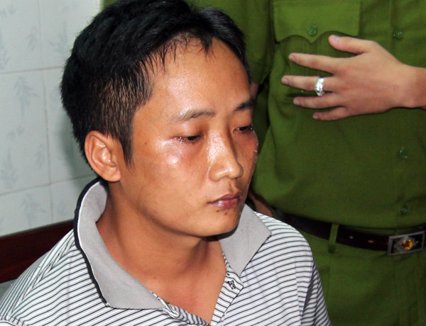 Hung thủ Nguyễn Văn Dũng tại cơ quan điều tra. Hung thủ Nguyễn Văn Dũng tại cơ quan điều tra.