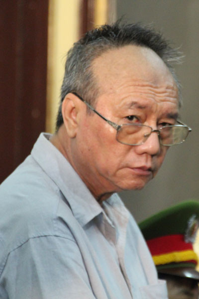 Với những sai phạm của mình, bị cáo Đặng Văn Hai đã bị công tố viên đề nghị mức hình phạt cao nhất Với những sai phạm của mình, bị cáo Đặng Văn Hai đã bị công tố viên đề nghị mức hình phạt cao nhất