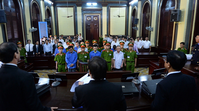 Các bị cáo trong vụ "đại án" tham nhũng trước vành móng ngựa Các bị cáo trong vụ "đại án" tham nhũng trước vành móng ngựa