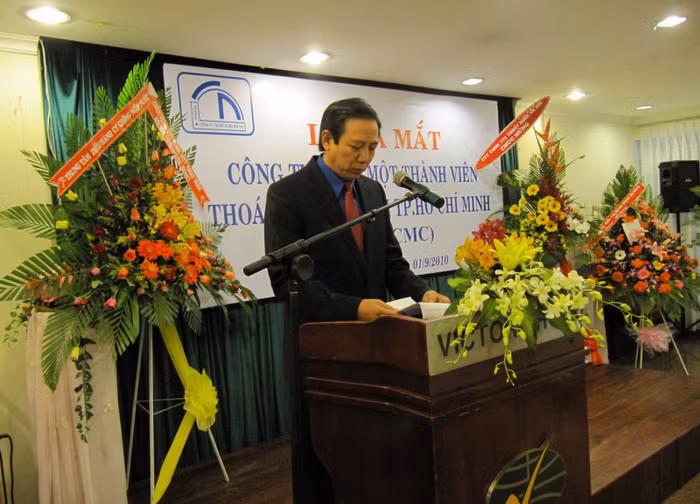 Ông Nguyễn Trọng Luyện, Chủ tịch Hội đồng thành viên công ty Thoát nước đô thị TP.HCM - một trong 8 sếp lĩnh "lương khủng" vừa bị thay thế Ông Nguyễn Trọng Luyện, Chủ tịch Hội đồng thành viên công ty Thoát nước đô thị TP.HCM - một trong 8 sếp lĩnh "lương khủng" vừa bị thay thế