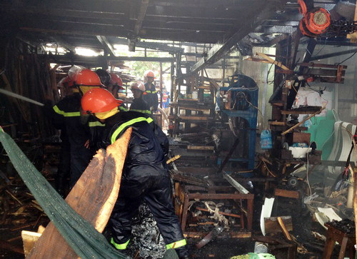 Hỏa hoạn xảy ra tại các xưởng gỗ - thường là nghiêm trọng Hỏa hoạn xảy ra tại các xưởng gỗ - thường là nghiêm trọng