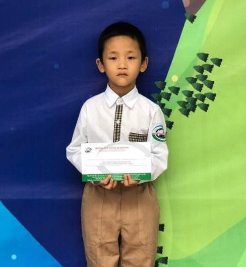 Học sinh Nguyễn Chí Anh (Lớp 2A8) đạt Huy chương Vàng và lọt Top 5 toàn quốc. ảnh: ngs. Học sinh Nguyễn Chí Anh (Lớp 2A8) đạt Huy chương Vàng và lọt Top 5 toàn quốc. ảnh: ngs.