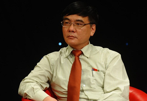 Ông Nguyễn Văn Phúc, Phó Chủ nhiệm Ủy ban Kinh tế của Quốc hội, Phó Trưởng Ban Biên tập dự thảo sửa đổi Hiến pháp năm 1992. Ông Nguyễn Văn Phúc, Phó Chủ nhiệm Ủy ban Kinh tế của Quốc hội, Phó Trưởng Ban Biên tập dự thảo sửa đổi Hiến pháp năm 1992.