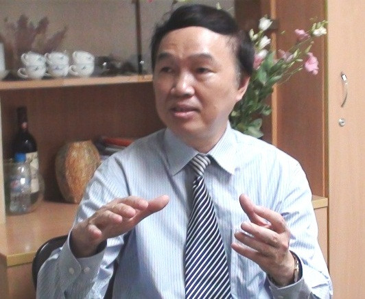 GS.TS Nguyễn Trần Hiển: Viện trưởng Viện Vệ sinh dịch tễ Trung ương.