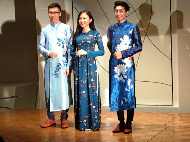 Phương Linh trong một chuyến giao lưu tại Nhật Bản. (Ảnh: NVCC)