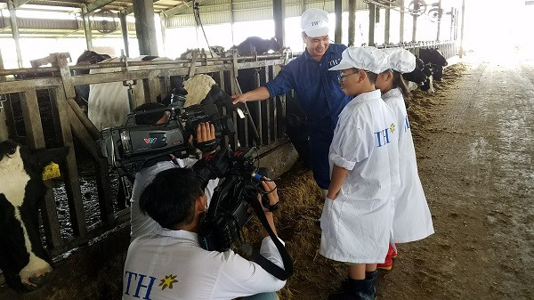 Các em nhỏ tham gia vào những chương trình thực tế đầy hấp dẫn. Các em nhỏ tham gia vào những chương trình thực tế đầy hấp dẫn.