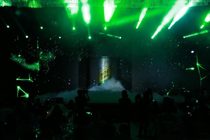 Bia Sư Tử Trắng hoàn toàn mới với công nghệ lên men 2 lần được giới thiệu lần đầu tiên đến đông đảo khách hàng.