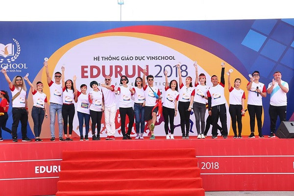 Với mục đích thiết thực và ý nghĩa, Giải chạy EDURUN 2018 đã thu hút sự tham gia của rất nhiều nghệ sỹ nổi tiếng như Nghệ sĩ Ưu tú Xuân Bắc, Ca sĩ Văn Mai Hương, MC Diệp Chi, Diễn viên Mạnh Trường, Kiện tướng Dancesport Khánh Thi, Á Hậu Huyền My, Diễn viên Lã Thanh Huyền, Siêu mẫu Xuân Lan, Biên tập viên Thúy Hằng, Diễn viên Minh Hương, Nghệ sĩ ưu tú Đức Hùng, Ca sỹ Ngọc Khuê…