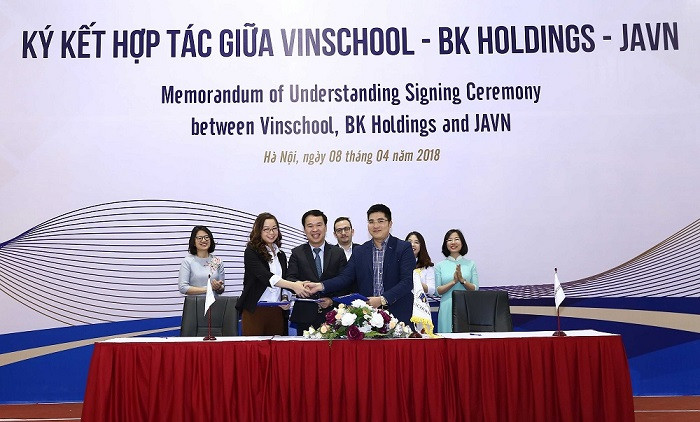 Lễ ký kết hợp tác giữa Vinschool – BK Holdings – JA Việt Nam. Lễ ký kết hợp tác giữa Vinschool – BK Holdings – JA Việt Nam.
