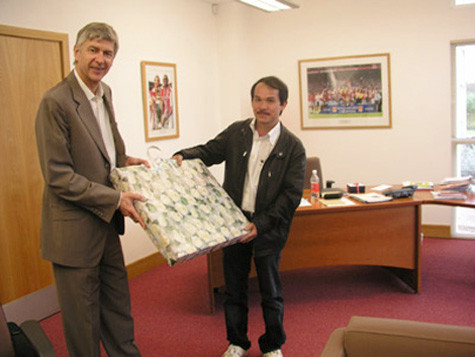 Mối quan hệ thân mật giữa bầu Đức và Arsenal cùng những điểm sáng từ đào tạo trẻ của HAGL đã thuyết phục Arsenal đến Việt Nam.