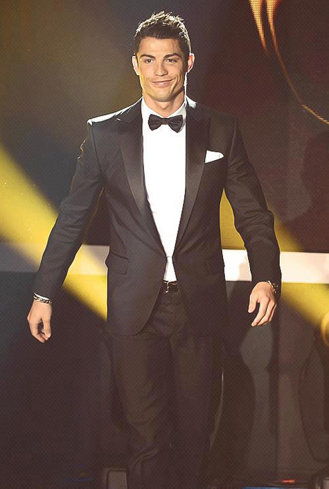 Ronaldo không bao giờ từ bỏ. Ronaldo không bao giờ từ bỏ.