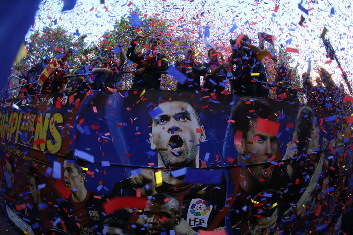 Barca diễu hành mừng cúp. Barca diễu hành mừng cúp.