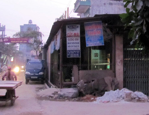 Chiều muộn ngày 24/11, chúng tôi trở lại nhà Văn Quyết nhưng Quyết vẫn chưa về nhà. Ảnh: Ngọc Khánh Chiều muộn ngày 24/11, chúng tôi trở lại nhà Văn Quyết nhưng Quyết vẫn chưa về nhà. Ảnh: Ngọc Khánh