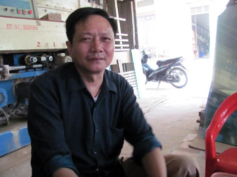 Ông Toàn tin tưởng con mình tuyệt đối không làm chuyện bán độ. Ảnh: Ngọc Khánh Ông Toàn tin tưởng con mình tuyệt đối không làm chuyện bán độ. Ảnh: Ngọc Khánh