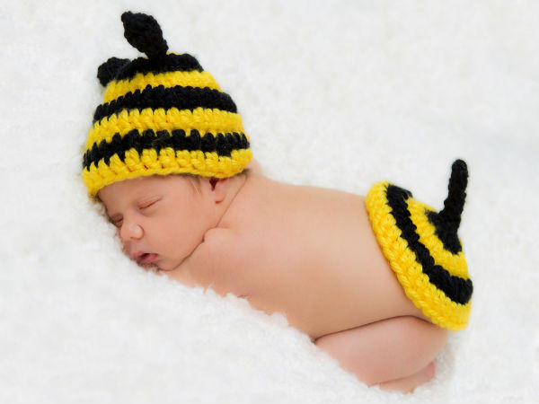 Những mẹo đơn giản để giúp bé ngủ một mình (Ảnh: theo Boldsky). Những mẹo đơn giản để giúp bé ngủ một mình (Ảnh: theo Boldsky).