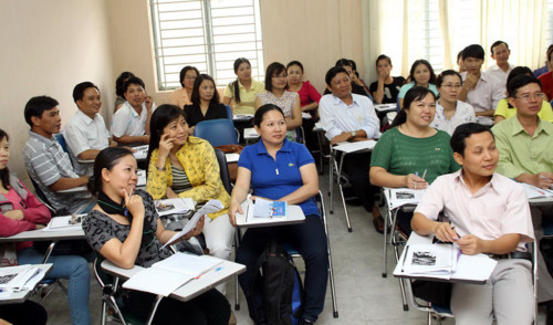 Công tác đào tạo, bồi dưỡng giáo viên (Ảnh minh họa: Báo Giáo dục và Thời đại). Công tác đào tạo, bồi dưỡng giáo viên (Ảnh minh họa: Báo Giáo dục và Thời đại).