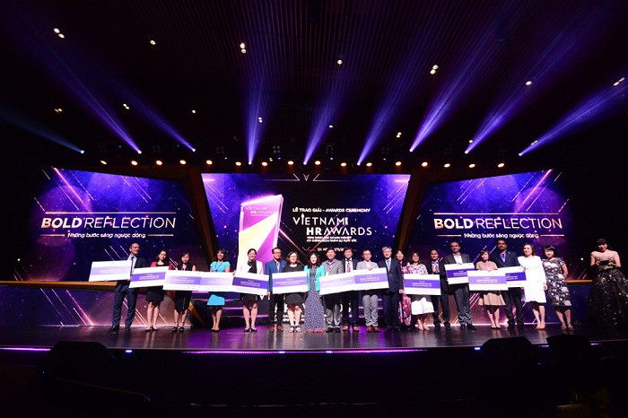 Chuỗi tọa đàm “Bold Reflection – Những bước sáng ngược dòng”. Chuỗi tọa đàm “Bold Reflection – Những bước sáng ngược dòng”.