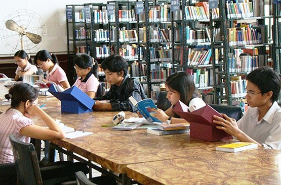 Muốn trẻ có tình yêu với sách, đầu tiên hãy giúp chúng "vui chơi" với sách ảnh 2 Muốn trẻ có tình yêu với sách, đầu tiên hãy giúp chúng "vui chơi" với sách ảnh 2