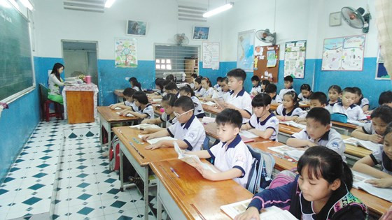 Áp dụng chương trình mới học sinh có còn đi học thêm? (Ảnh minh họa: sggp.org.vn). Áp dụng chương trình mới học sinh có còn đi học thêm? (Ảnh minh họa: sggp.org.vn).