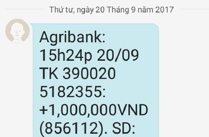 Cô Linh làm trung gian chuyển học bổng của các Mệnh Thường Quân đến học sinh. Cô Linh làm trung gian chuyển học bổng của các Mệnh Thường Quân đến học sinh.