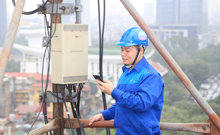 VNPT VinaPhone huy động mọi nguồn lực đảm bảo cung cấp dịch vụ thông suốt trong dịp nghỉ lễ. VNPT VinaPhone huy động mọi nguồn lực đảm bảo cung cấp dịch vụ thông suốt trong dịp nghỉ lễ.