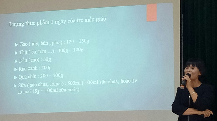 Trẻ cần được chăm sóc khoa học ngay từ những năm tháng đầu đời, để đảm bảo có một cơ thể khỏe mạnh, đầy đủ trí lực cho cả một chặng đường dài. Trẻ cần được chăm sóc khoa học ngay từ những năm tháng đầu đời, để đảm bảo có một cơ thể khỏe mạnh, đầy đủ trí lực cho cả một chặng đường dài.