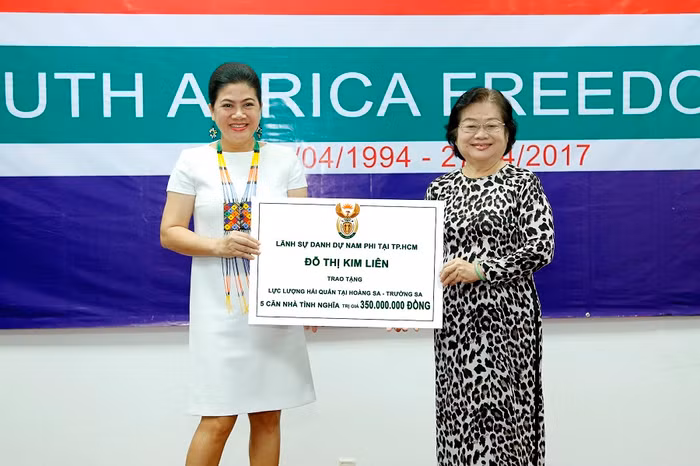 Bảo hiểm Viễn Đông và BRICS Việt Nam ký kết hợp tác toàn diện ảnh 2