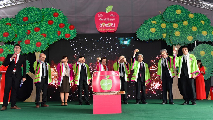 Sự kiện ra mắt táo Aomori Nhật Bản đem đến cho người tiêu dùng Việt Nam thêm một lựa chọn chất lượng. Sự kiện ra mắt táo Aomori Nhật Bản đem đến cho người tiêu dùng Việt Nam thêm một lựa chọn chất lượng.