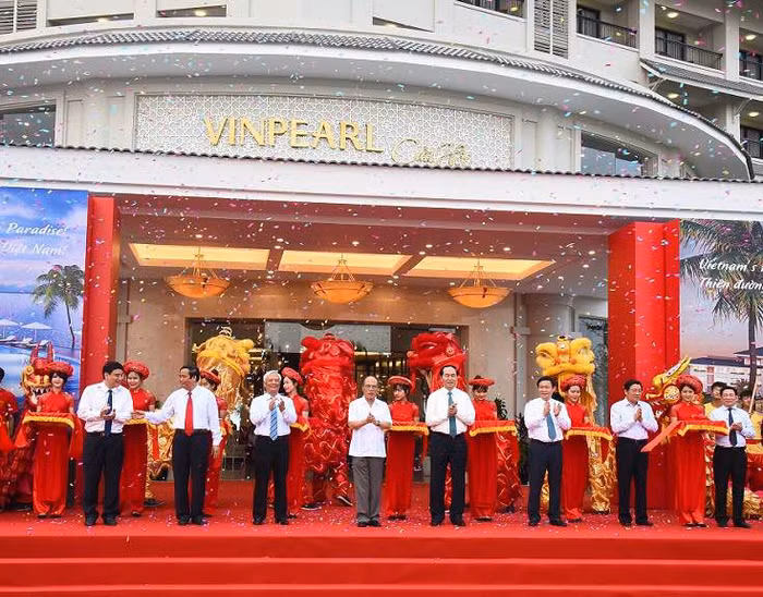Lễ cắt băng khai trương dự án Vinpearl Cửa Hội Resort &amp; Villas.