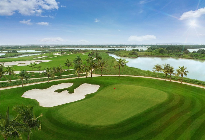 Vingroup đưa vào hoạt động sân golf lớn nhất trong hệ thống sân golf trên đảo của tập đoàn – Vinpearl Golf Hải Phòng. Vingroup đưa vào hoạt động sân golf lớn nhất trong hệ thống sân golf trên đảo của tập đoàn – Vinpearl Golf Hải Phòng.