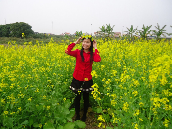 Chi là người sống khá tình cảm và lãng mạn ^^