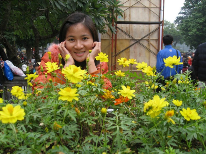 Sở thích của Sen là đi du lịch, tụ tập bạn bè, nghe nhạc và mua sắm