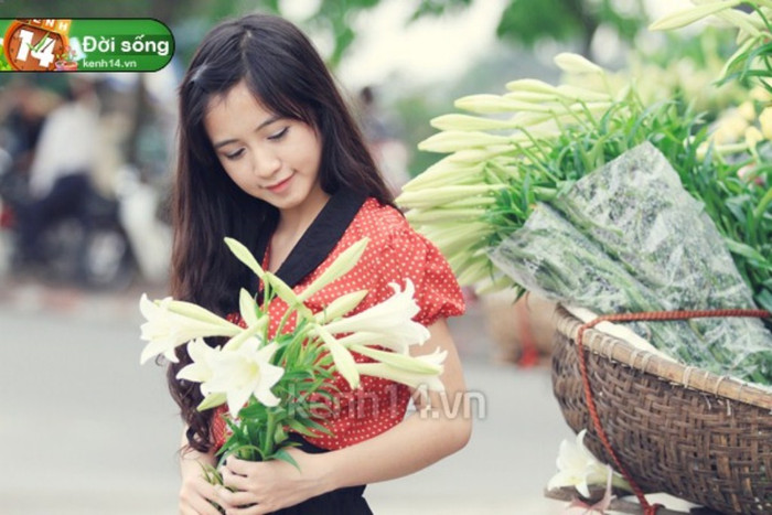 Trong cuộc sống Hà có chút tự tin, chút tham vọng, chút lãng mạn , hài hước... Trong cuộc sống Hà có chút tự tin, chút tham vọng, chút lãng mạn , hài hước...