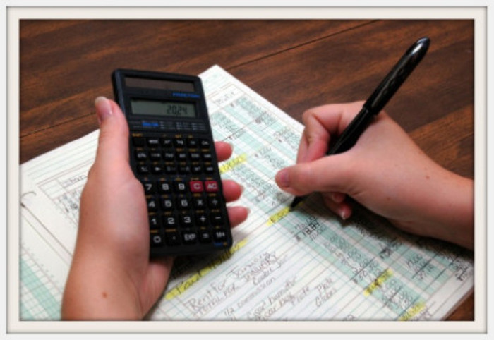 9. Kế toán Tỷ lệ thất nghiệp của SV mới ra trường: 6,8% Tỷ lệ thất nghiệp của SV có kinh nghiệm: 4,8% Thu nhập của SV mới ra trường: 43.000 USD Thu nhập của SV có kinh nghiệm: 65.000 USD Tăng trưởng việc làm dự kiến: 16% Ngành nghề liên quan: Kiểm toán và kế toán