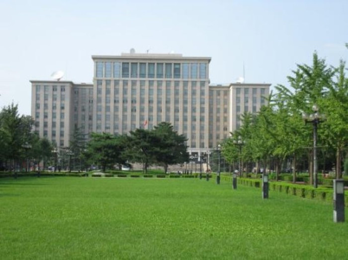 Cho đến nay trường đã phát triển thành một trường đại học đẳng cấp với những chuyên ngành lợi thế sau: Kỹ thuật, Y khoa, Kinh tế, Quản lý, Văn học, Pháp luật, Nghệ thuật. Hiện tại trường luôn đóng vai trò quan trọng trong việc đào tạo nhân tài cho đất nước. Cho đến nay trường đã phát triển thành một trường đại học đẳng cấp với những chuyên ngành lợi thế sau: Kỹ thuật, Y khoa, Kinh tế, Quản lý, Văn học, Pháp luật, Nghệ thuật. Hiện tại trường luôn đóng vai trò quan trọng trong việc đào tạo nhân tài cho đất nước.
