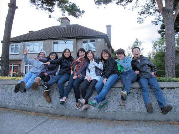 Xòe bàn tay, đếm bàn chân... Xòe bàn tay, đếm bàn chân...