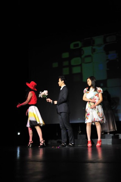 Ơ kìa! Mình chưa được tặng hoa cho bạn mà. Ơ kìa! Mình chưa được tặng hoa cho bạn mà.