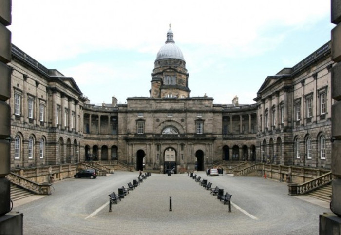 22. ETH Zürich - Swiss Federal Institute of Technology Zürich. Danh tiếng và chất lượng, đó là hình ảnh nổi bật của Viện Công nghệ Liên bang Thụy Sĩ tại Zurich (ETH Zurich). Với bề dày lịch sử hơn 150 năm hình thành và phát triển, nơi đây đã trở thành một trung tâm giáo dục bậc cao hàng đầu của Thụy Sĩ và thế giới, lưu danh hơn 20 nhà khoa học từng đoạt các giải Nobel như: Wilhelm Konrad Rontgen (Nobel Vật lý 1901), Albert Einstein (Nobel Vật lý 1921), Kurt Wuthrich (Nobel Hóa học 2002)... 22. ETH Zürich - Swiss Federal Institute of Technology Zürich. Danh tiếng và chất lượng, đó là hình ảnh nổi bật của Viện Công nghệ Liên bang Thụy Sĩ tại Zurich (ETH Zurich). Với bề dày lịch sử hơn 150 năm hình thành và phát triển, nơi đây đã trở thành một trung tâm giáo dục bậc cao hàng đầu của Thụy Sĩ và thế giới, lưu danh hơn 20 nhà khoa học từng đoạt các giải Nobel như: Wilhelm Konrad Rontgen (Nobel Vật lý 1901), Albert Einstein (Nobel Vật lý 1921), Kurt Wuthrich (Nobel Hóa học 2002)...