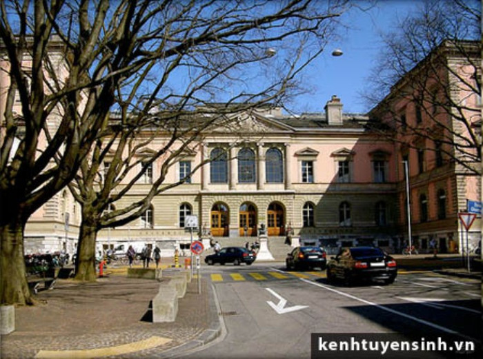 Geneva Business University được công nhận bởi các tổ chức Quốc Tế có uy tín và chính phủ Thụy Sỹ: IACBE (International Assembly For Collegiate Business Education – Đại Hội Quốc Tế về giáo dục Đại Học Kinh Doanh – một tổ chức kiểm định chuyên nghiệp hàng đầu cho các chương trình kinh doanh tại các trường CĐ, ĐH trên toàn thế giới); ECBE – Hội Đồng Châu Âu về Giáo Dục Kinh Doanh; EduQua – Chứng nhận chất lượng đào tạo của chính phủ Thụy Sỹ. Geneva Business University được công nhận bởi các tổ chức Quốc Tế có uy tín và chính phủ Thụy Sỹ: IACBE (International Assembly For Collegiate Business Education – Đại Hội Quốc Tế về giáo dục Đại Học Kinh Doanh – một tổ chức kiểm định chuyên nghiệp hàng đầu cho các chương trình kinh doanh tại các trường CĐ, ĐH trên toàn thế giới); ECBE – Hội Đồng Châu Âu về Giáo Dục Kinh Doanh; EduQua – Chứng nhận chất lượng đào tạo của chính phủ Thụy Sỹ.