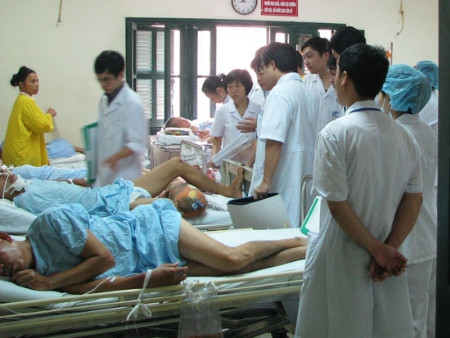 Chứng kiến sức làm việc của các thầy, các học viên “phục sát đất”. Chứng kiến sức làm việc của các thầy, các học viên “phục sát đất”.