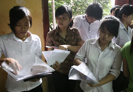 Tâm lý sính bằng cấp đang tồn tại rất nặng nề trong xã hội Việt Nam