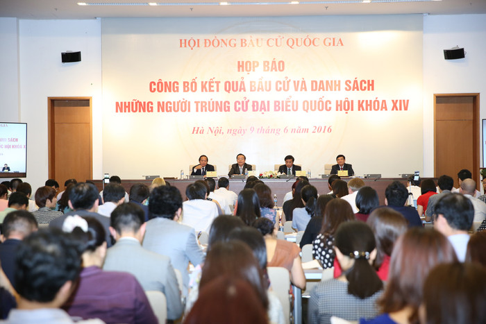 Công bố kết quả bầu cử Đại biểu Quốc hội khóa XIV có 15 đại biểu do Trung ương giới thiệu bầu nhưng không trúng cử. ảnh: VGP. Công bố kết quả bầu cử Đại biểu Quốc hội khóa XIV có 15 đại biểu do Trung ương giới thiệu bầu nhưng không trúng cử. ảnh: VGP.