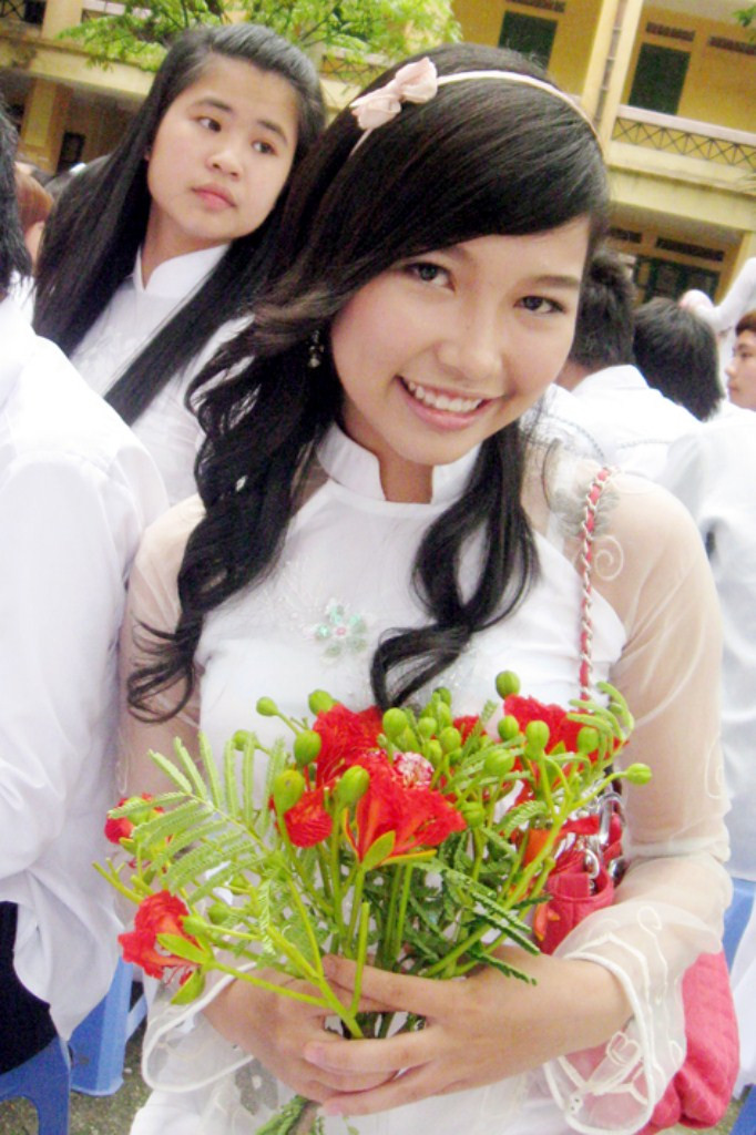 Câu danh ngôn yêu thích của Linh là: “Bạn không thể suy giảm bởi khoảng cách và thời gian, bởi tù đày hoặc chiến tranh, bởi đau khổ hoặc im lặng. Chính trong những hoàn cảnh đó, tình bạn càng trở nên sâu sắc hơn."