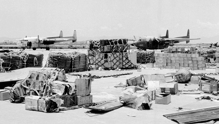 Ngày 16/4, Sư đoàn 325 của Quân đoàn II có xe tăng và pháo binh yểm trợ cùng với Sư đoàn 3 và Trung đoàn 25 từ 3 hướng tiến công vào Phan Rang và sân bay Thành Sơn. Quân địch hoảng loạn bỏ chạy, ta bắt sống Trung tướng Nguyễn Vĩnh Nghi, Chuẩn tướng Phạm Ngọc Sang và nhiều sĩ quan khác cùng với 40 chiếc máy bay còn nguyên vẹn.